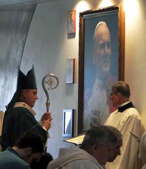 220730603001_262599699001_1