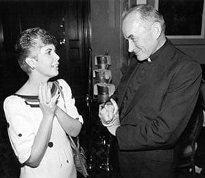 Fr. Andrew Greeley, American sociologist and prolific best-selling author, died May 29 at age 85 at his home in Chicago. He is pictured in a 1985 photo during a reception in his honor in Chicago. (CNS photo/courtesy of the Catholic New World)