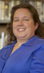 Elizabeth Lingen Headshot