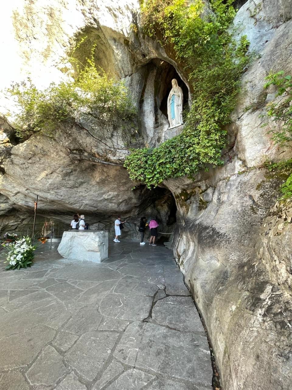 07_The Spot Where Mary Appeared